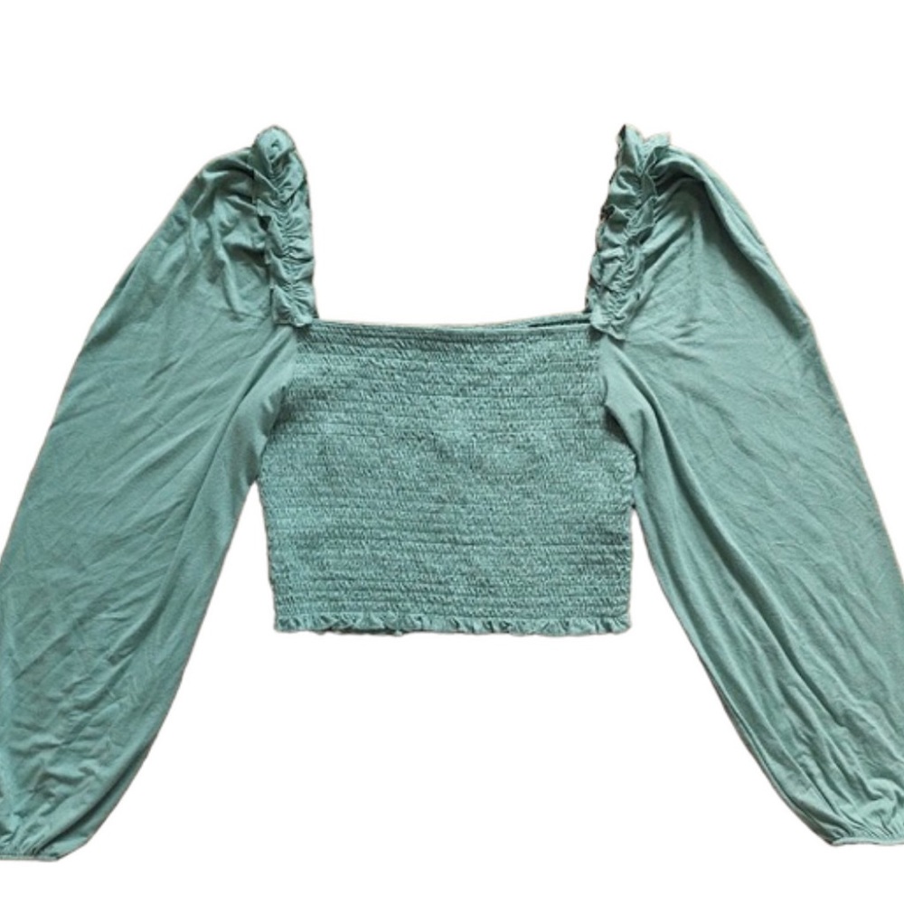 Forever 21 green smocked long sleeve crop size small